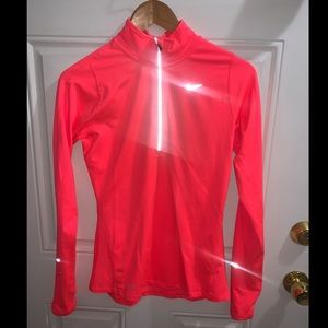 NWOT Nike Pro Dri-Fit Hyperwarm Series Top